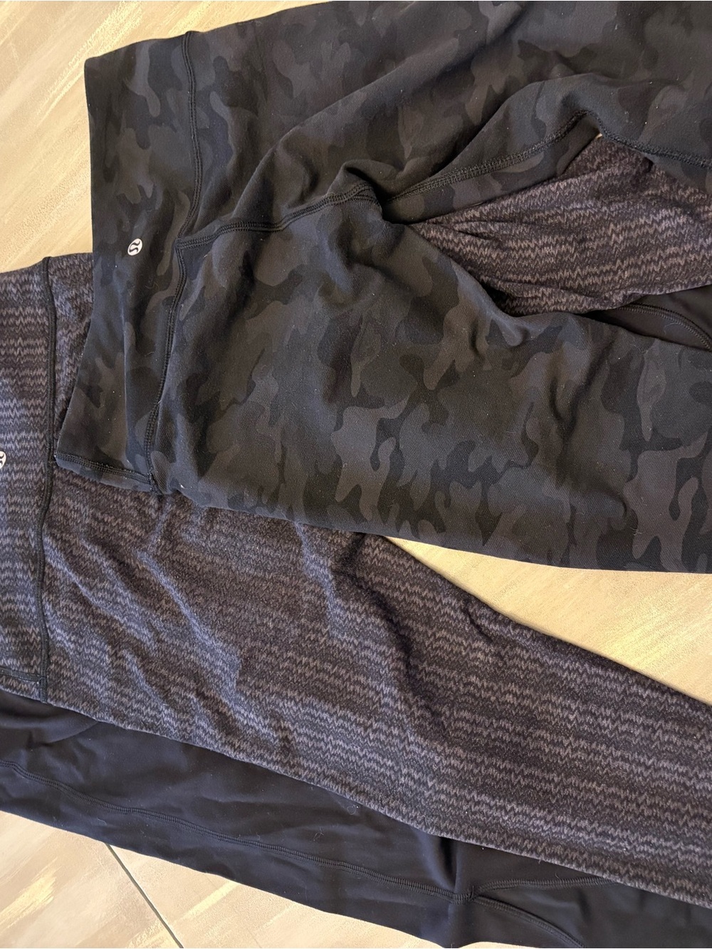 3 pairs of Lululemon capris/leggings - Picture 8 of 8
